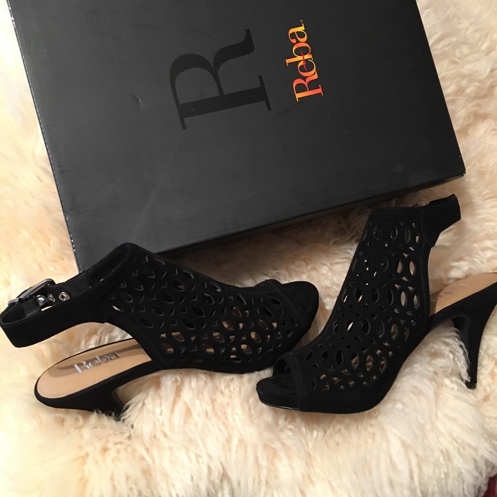 Shoes - Picture 3 of 5